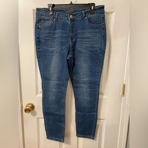 RUE21 jeans
